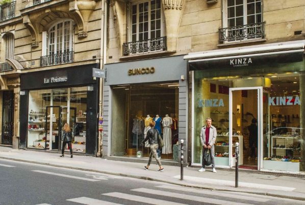 Outlet shopping in Paris